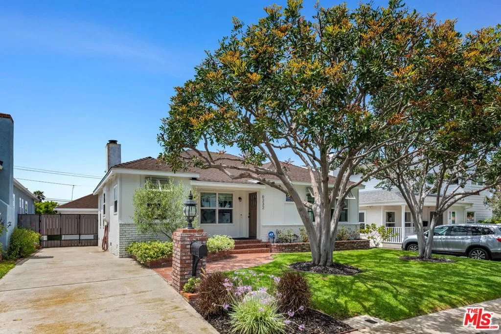 Los Angeles, California 90045, United States, 3 Bedrooms Bedrooms, ,2 BathroomsBathrooms,Residential,Active,114594