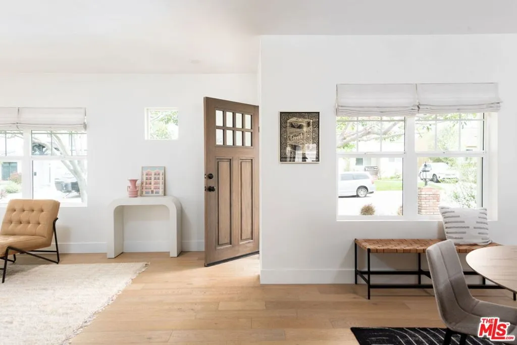 Los Angeles, California 90045, United States, 3 Bedrooms Bedrooms, ,2 BathroomsBathrooms,Residential,Active,114594