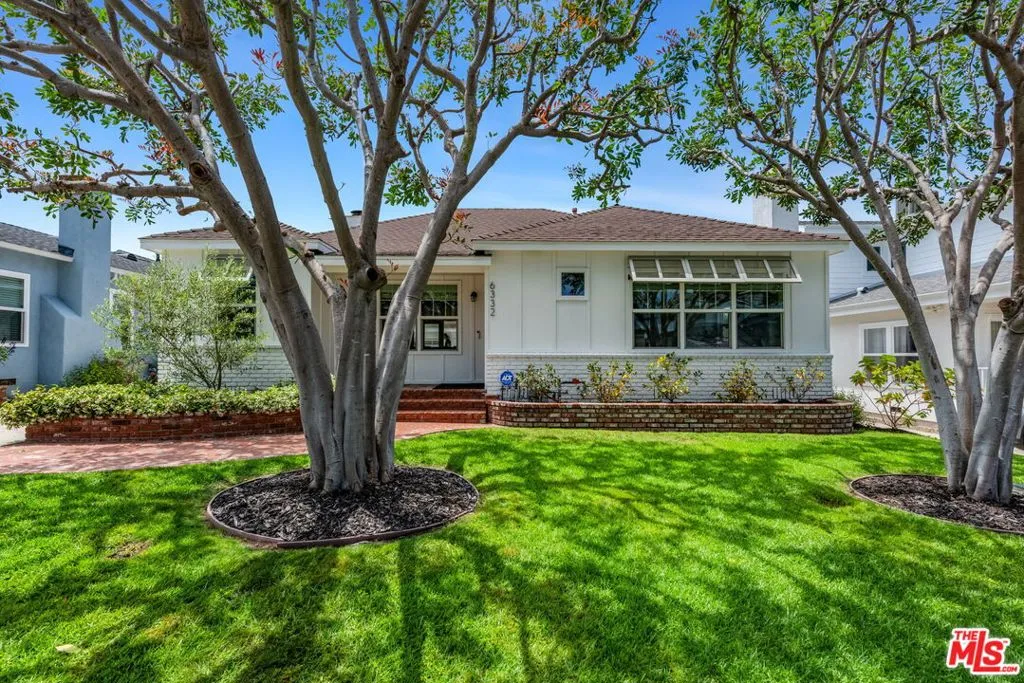 Los Angeles, California 90045, United States, 3 Bedrooms Bedrooms, ,2 BathroomsBathrooms,Residential,Active,114594