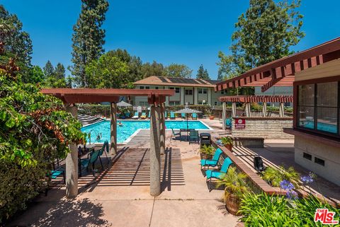 5827 Bowcroft Street 2 Los Angeles CA 90016