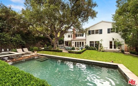 3848 Ethel Avenue Studio City CA 91604