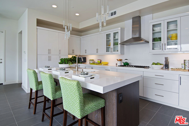 Properties 4 12698 Sandhill Lane 3