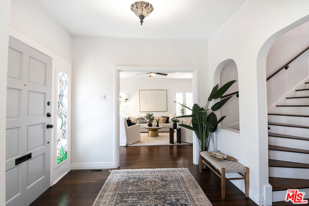 2001 Holly Hill Terrace
