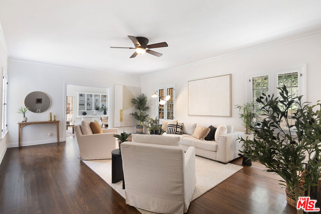 2001 Holly Hill Terrace