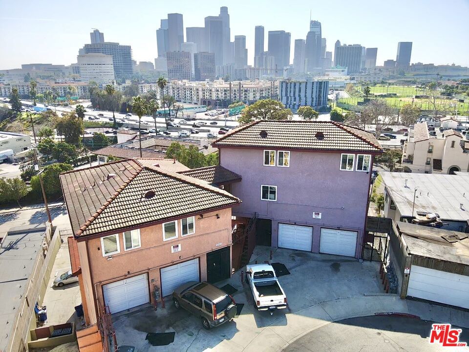 Properties 2 1111 Sunvue Place