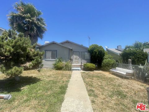 Single Family Residence in Harbor City CA 1681 251st Street.jpg
