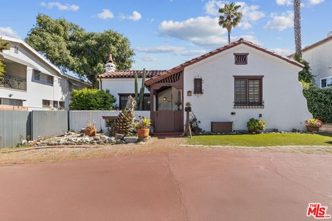 11146 Huston Street North Hollywood CA 91601