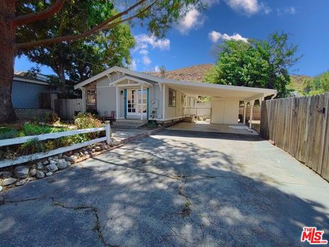 A home in Castaic