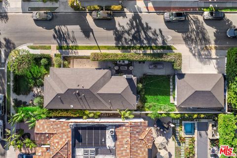 A home in Manhattan Beach