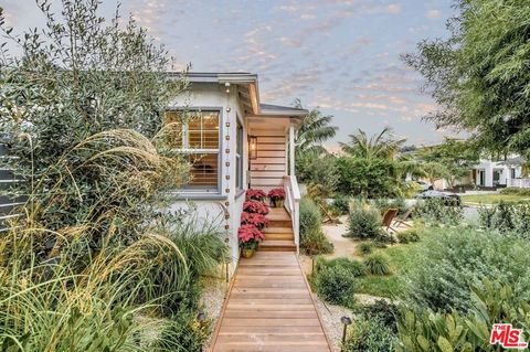 A home in Manhattan Beach