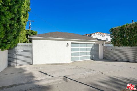 A home in Manhattan Beach