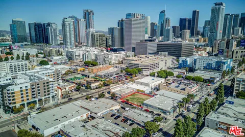 MLS: 25515137