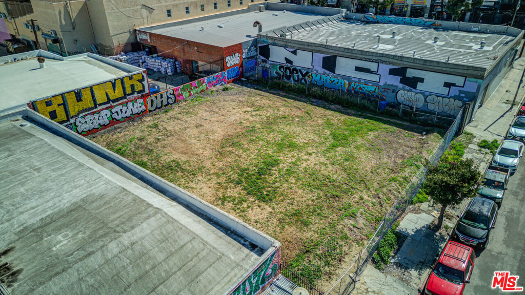 Properties 4 109 W 14th Place