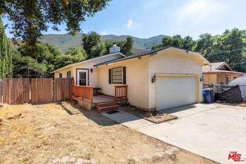 A home in Santa Clarita