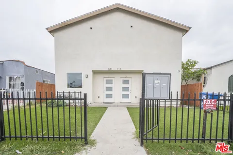 MLS: 25510873