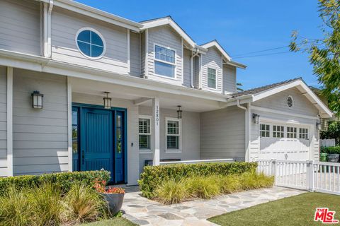 A home in Studio City