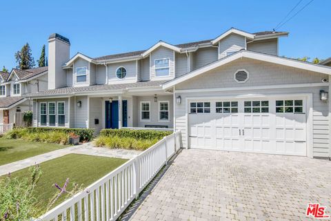 A home in Studio City