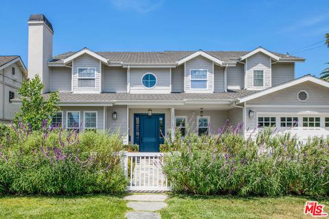 A home in Studio City