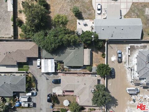 A home in El Monte