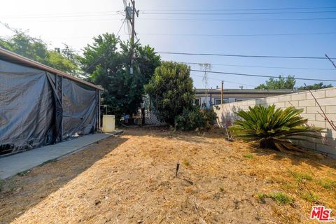 A home in El Monte