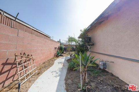 A home in El Monte