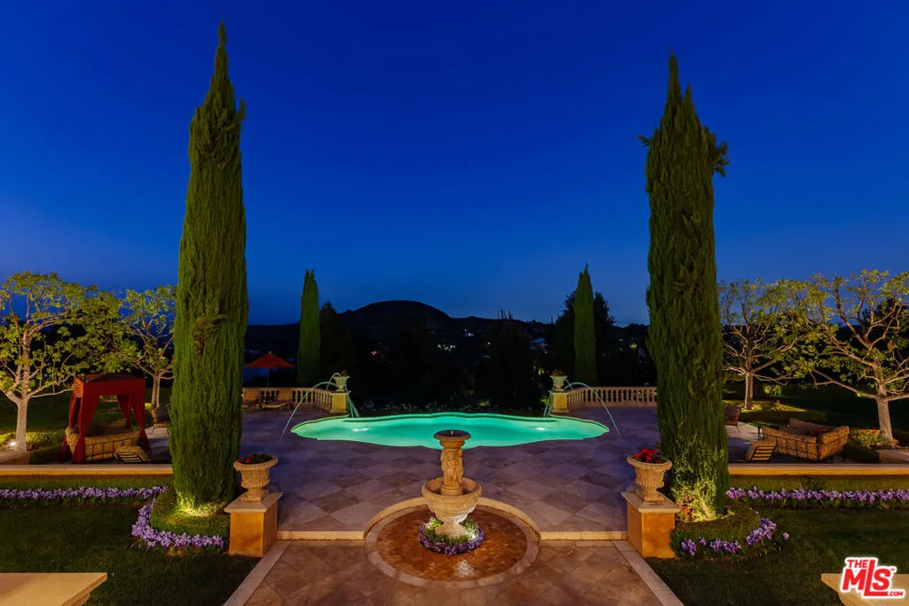 Calabasas, California 91302, United States, 7 Bedrooms Bedrooms, ,8 BathroomsBathrooms,Residential,Active,61171