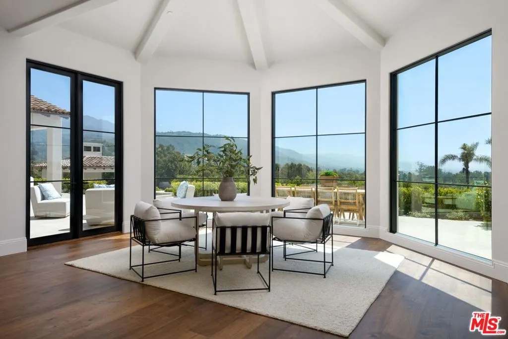 Summerland, California 93067, United States, 6 Bedrooms Bedrooms, ,9 BathroomsBathrooms,Residential,Active,136685