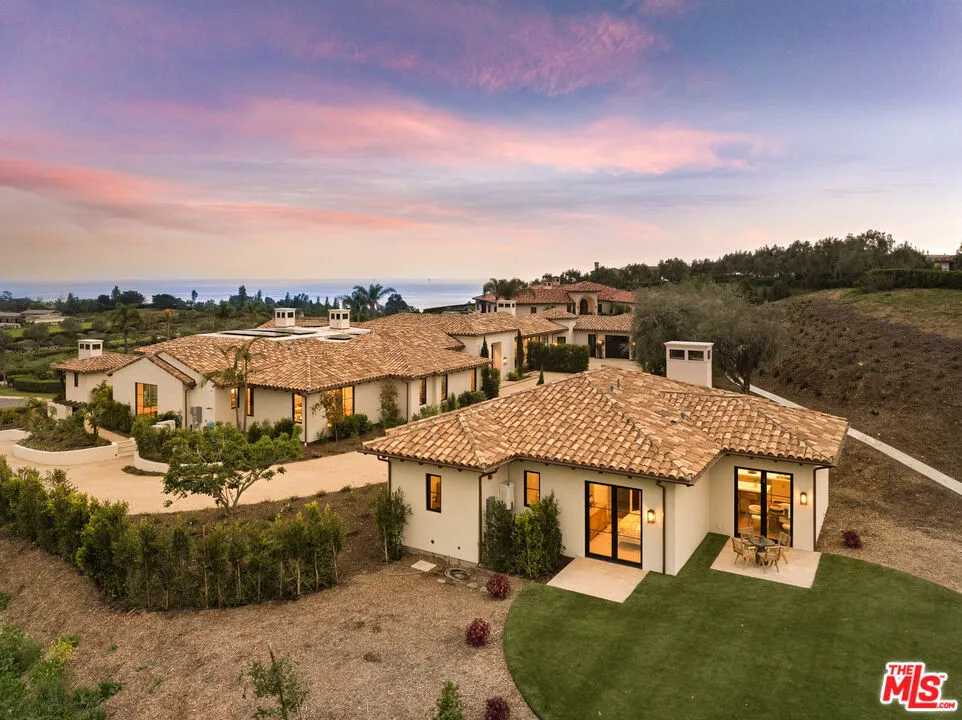 Summerland, California 93067, United States, 6 Bedrooms Bedrooms, ,9 BathroomsBathrooms,Residential,Active,136685