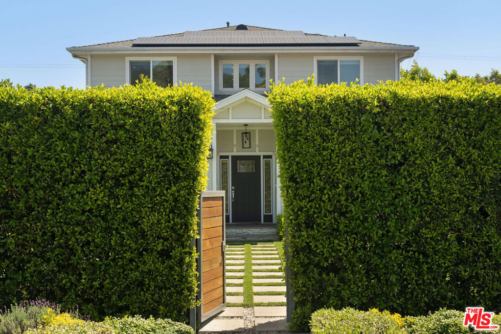Properties 2 1622 S Stanley Avenue