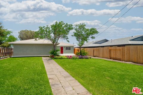 A home in Ridgecrest