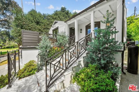 A home in Studio City