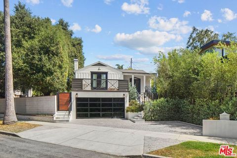 A home in Studio City