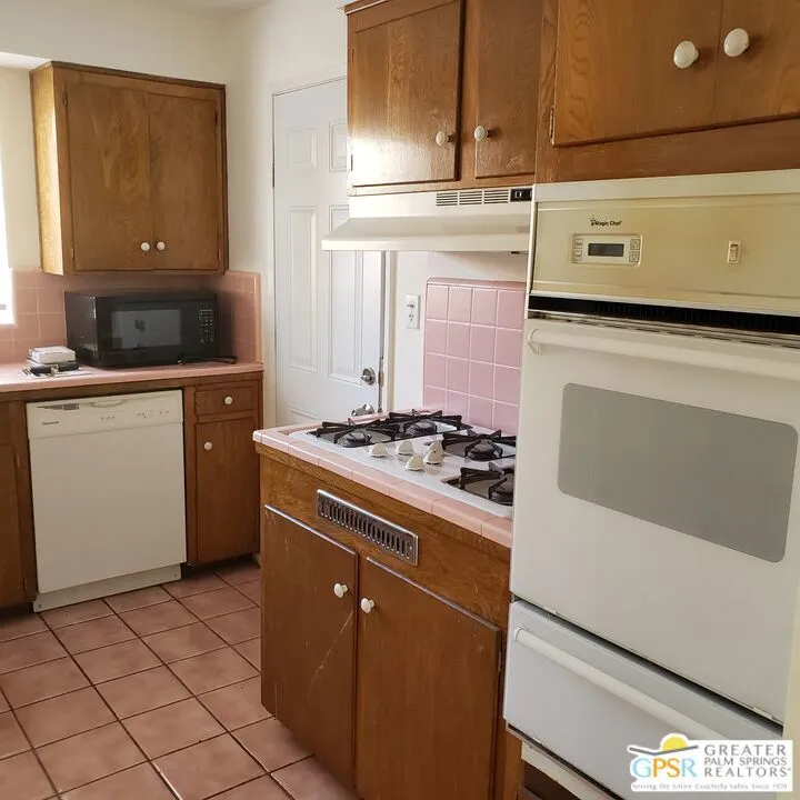 Palm Springs, California 92262, United States, 3 Bedrooms Bedrooms, ,2 BathroomsBathrooms,Residential,Active,26614