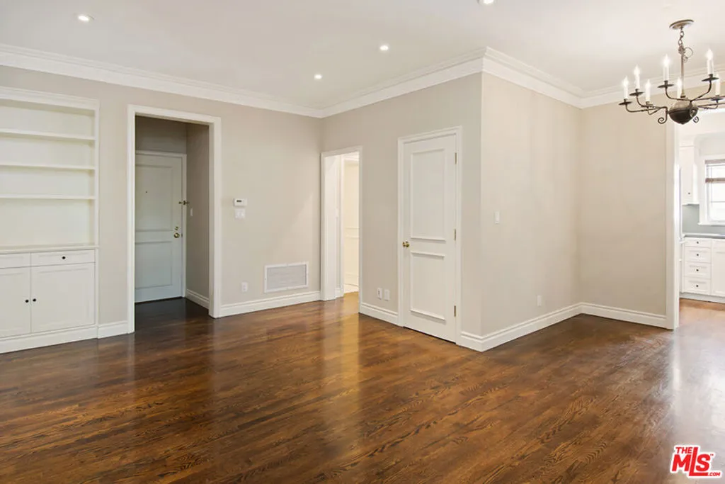 Beverly Hills, California 90212, United States, 1 Bedroom Bedrooms, ,1 BathroomBathrooms,Residential,Active,3000