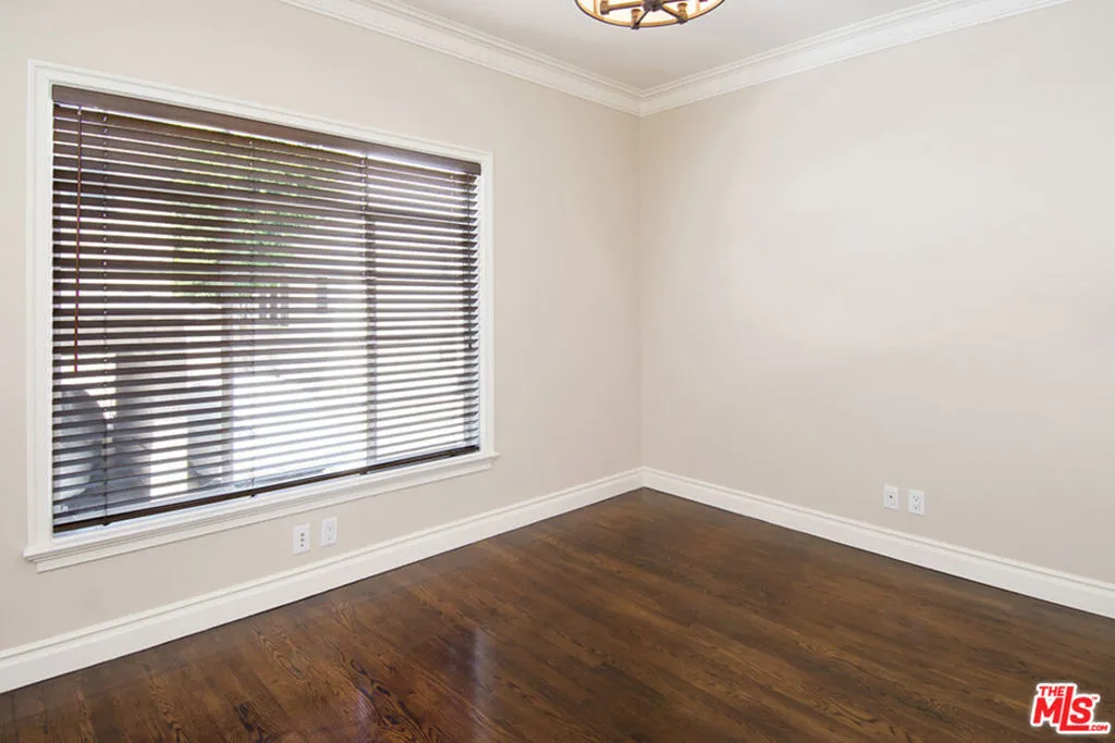 Beverly Hills, California 90212, United States, 1 Bedroom Bedrooms, ,1 BathroomBathrooms,Residential,Active,3000