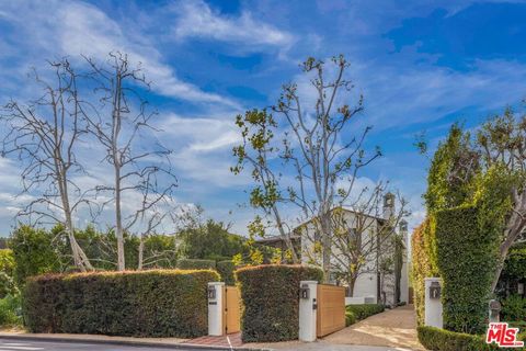 131 S Carmelina Avenue Los Angeles CA 90049