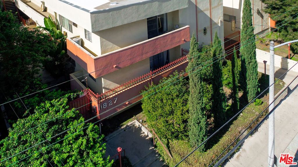 Properties 1 1827 N Van Ness Avenue