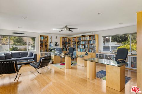 A home in Playa del Rey