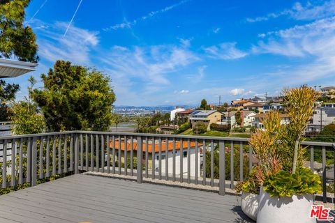 A home in Playa del Rey