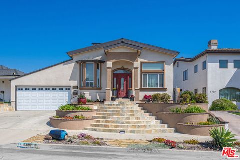 Single Family Residence in Los Angeles CA 5432 Valley Ridge Avenue.jpg