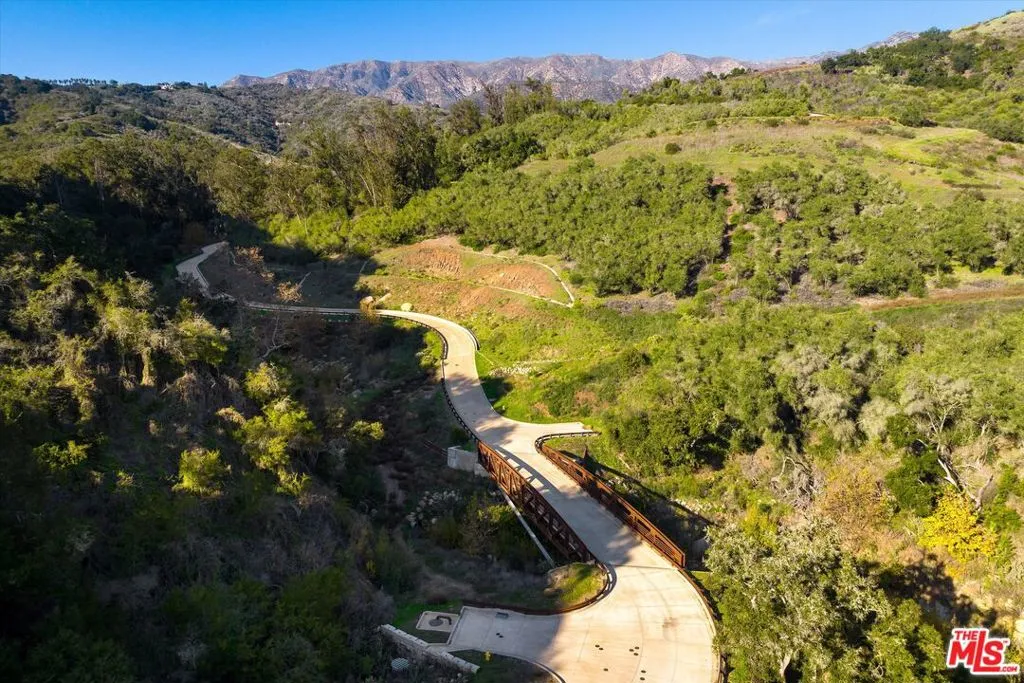 Carpinteria, California 93013, United States, ,Land,Active,2052