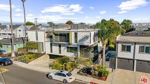 A home in Manhattan Beach