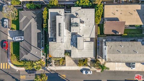 A home in Manhattan Beach