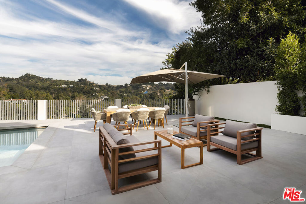 Properties 2 2612 Wallingford Drive
