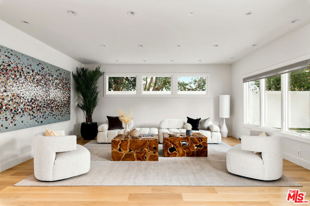 Properties 4 2612 Wallingford Drive