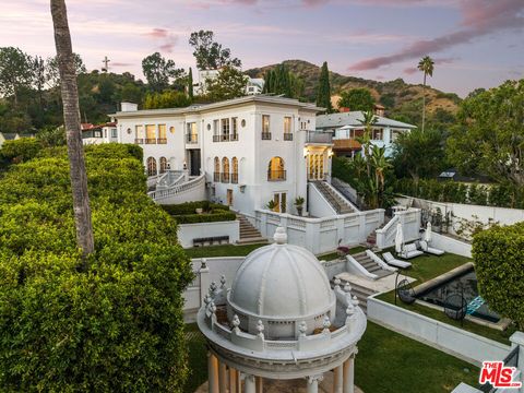 6533 Cahuenga Terrace Los Angeles CA 90068