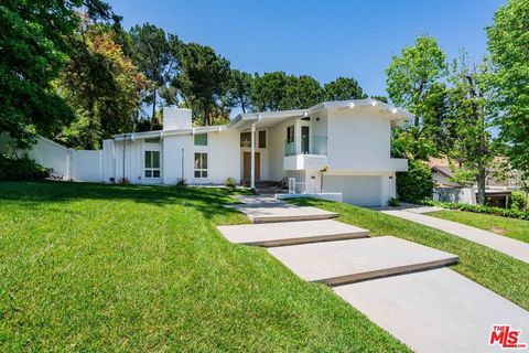 A home in Tarzana