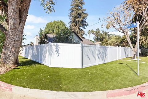 A home in Reseda