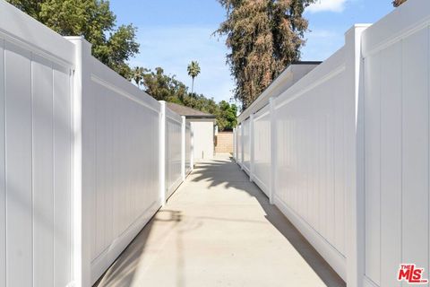 A home in Reseda