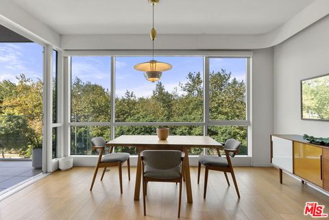 1705 Ocean Avenue 311 Santa Monica CA 90401